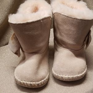 UGG Shoes - Baby Uggs UGG Shoes - Baby Uggs